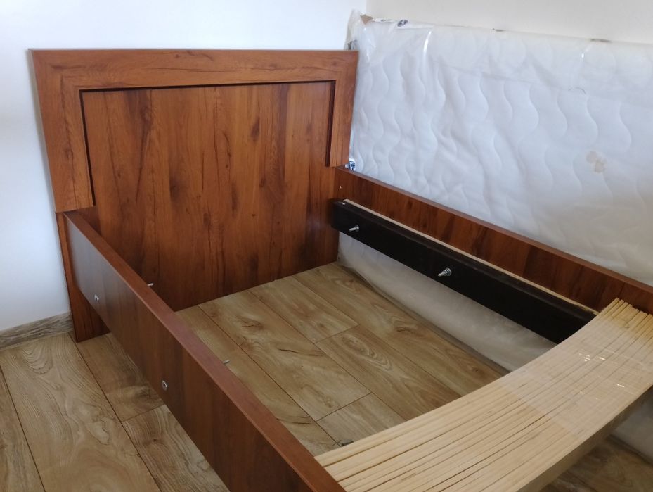 Łóżko jednoosobowe 90