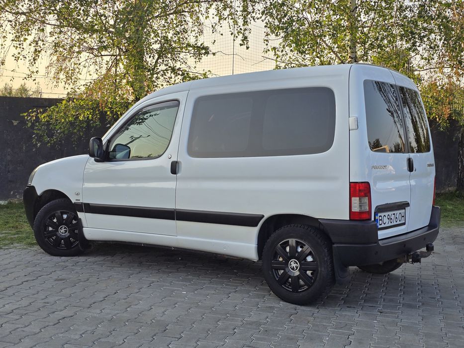 Peugeot Partner двигун 1.6 75 кВт 5-ти ступенева КПП.