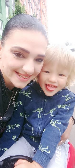 Няня  2-3 дня в неделю. Левый правый берег