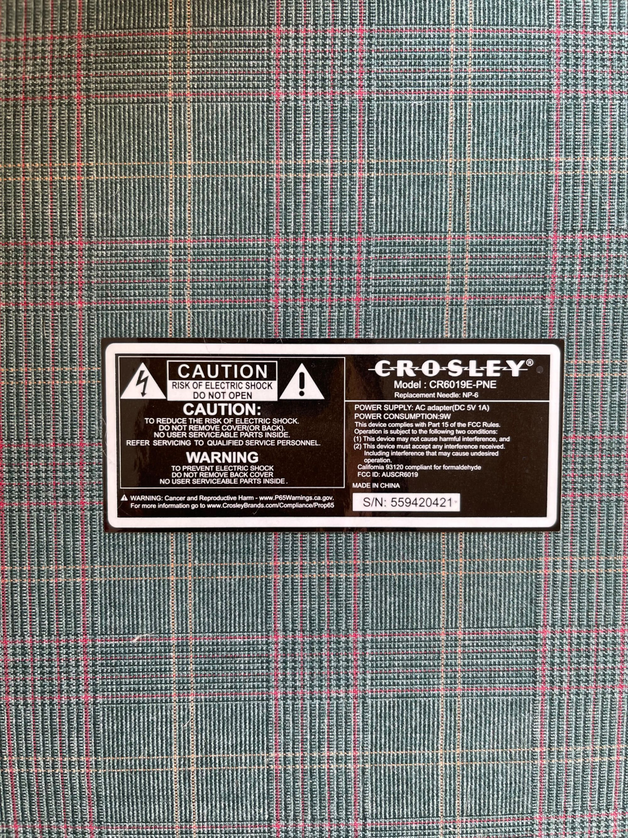 Crosley CR6019E-PNE портативний програвач платівок, грамофон