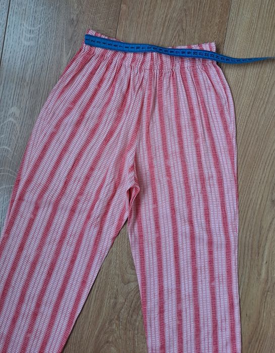 Нарядное блестящее платье для девочки