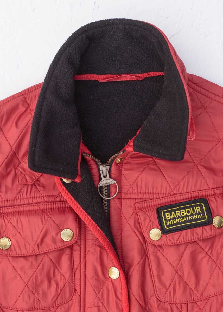 Barbour International czerwona pikowana kurtka za biodra XS