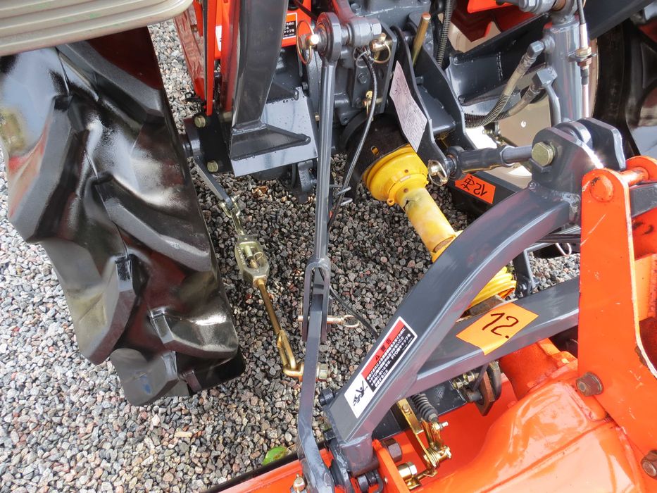 Трактор японський yanmar kubota