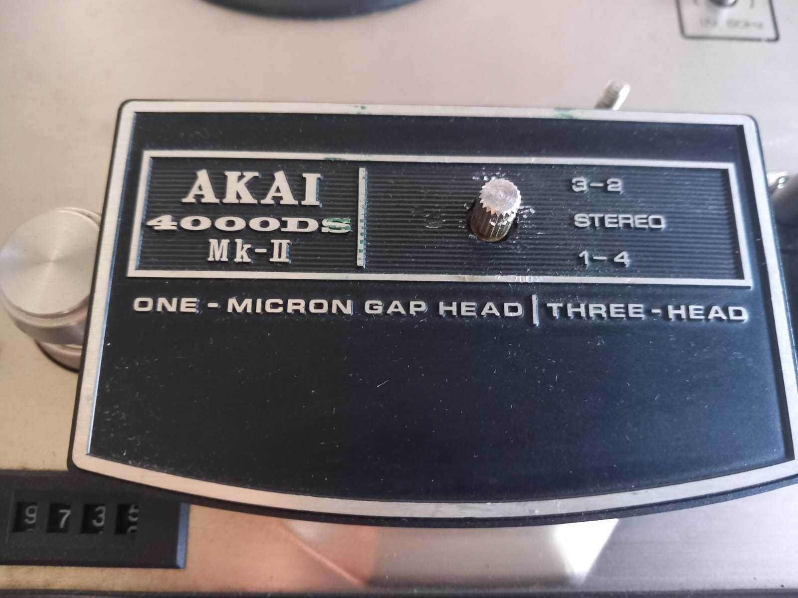 AKAI 4000DS Mk-II - Toca fitas