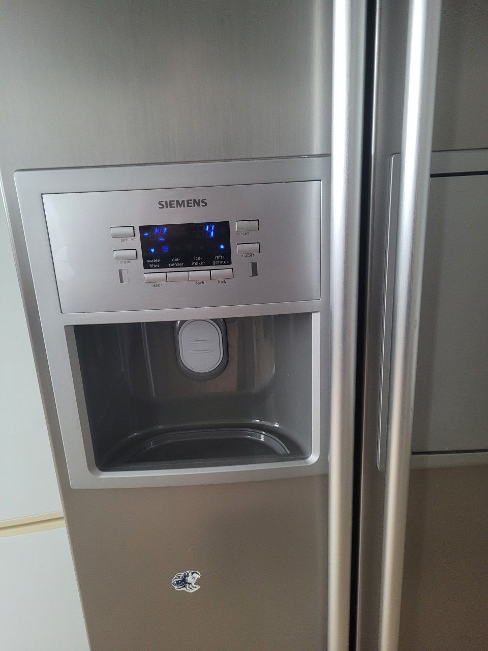 Lodówka Siemens.