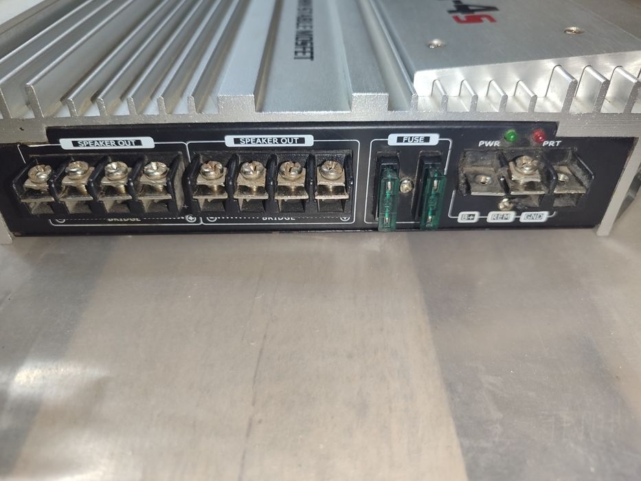 Потужний 4-канальний підсилювач Alphard RB-4S