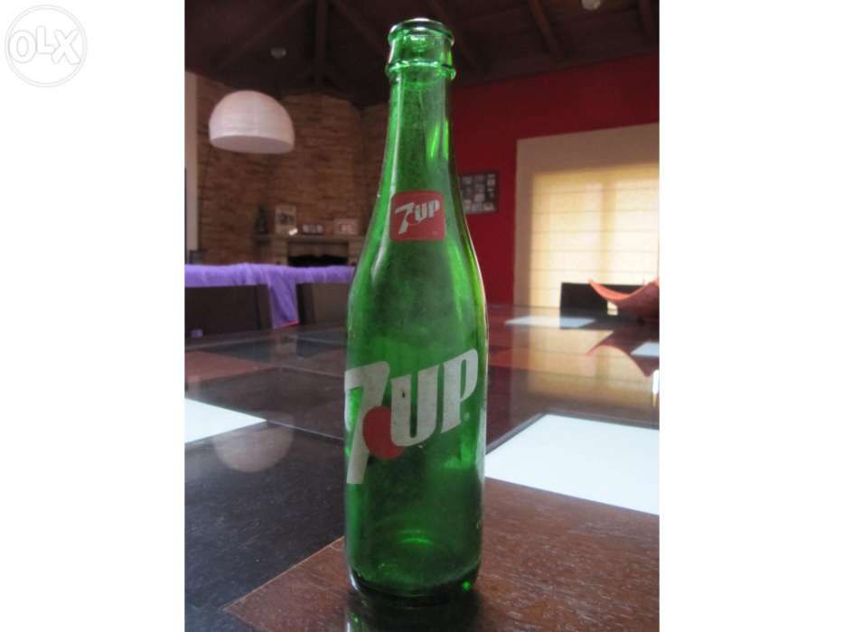 Garrafa antiga de 7Up