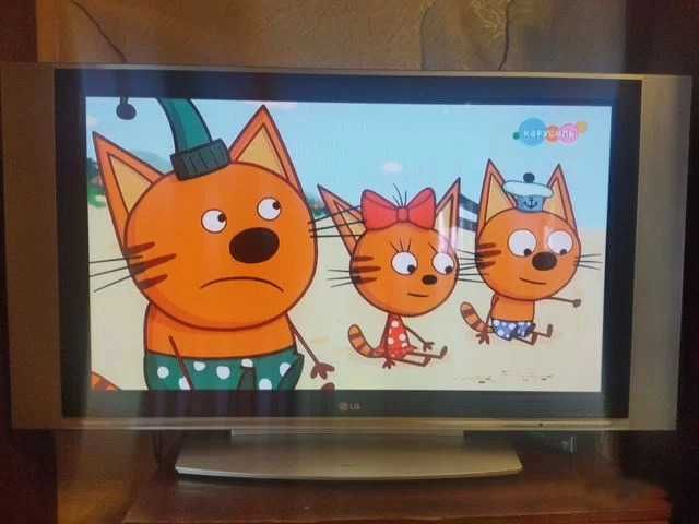 LG 42 дюйма PDP42v7