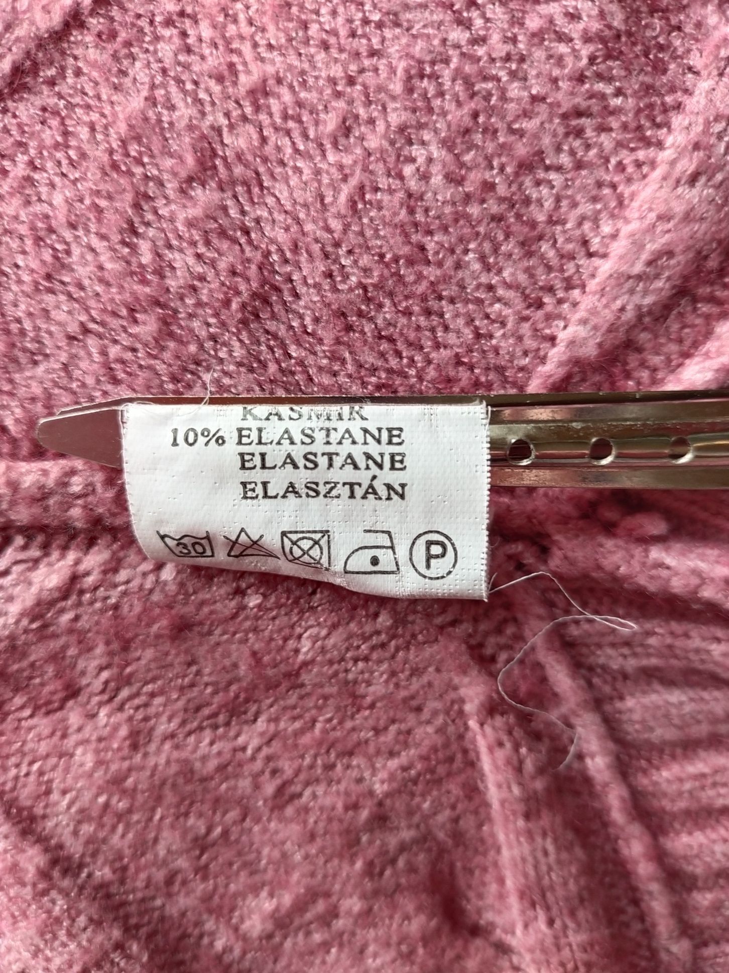 Sweter różowy melanż asymetryczny 25% wełna 20% kaszmir
