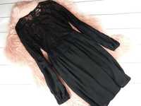 Czarna koronkowa sukienka rozkloszowana z bufiastymi rękawami 36 S
