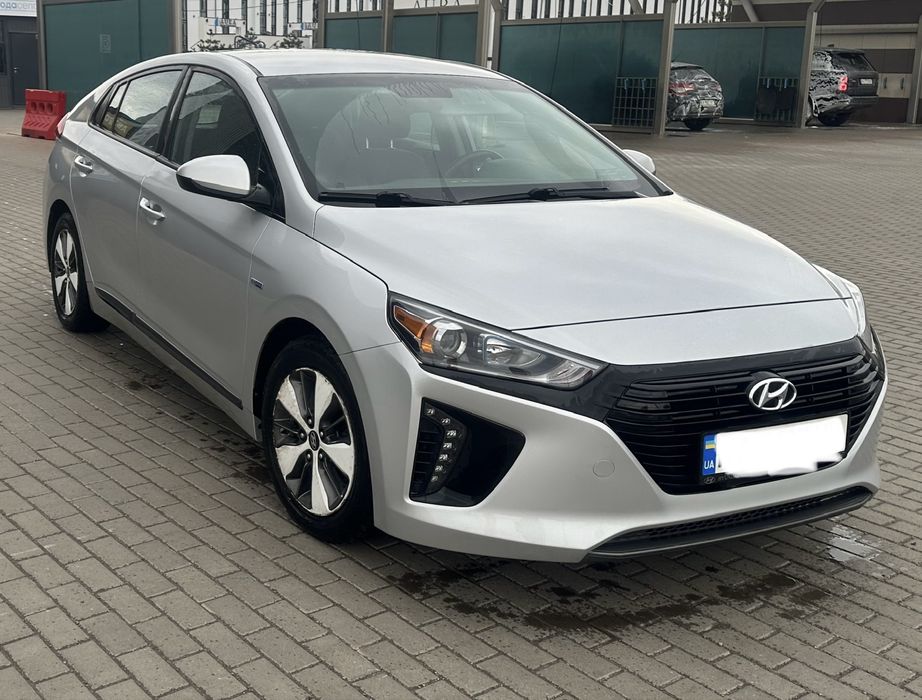 Hyundai ioniq plug-in hybrid