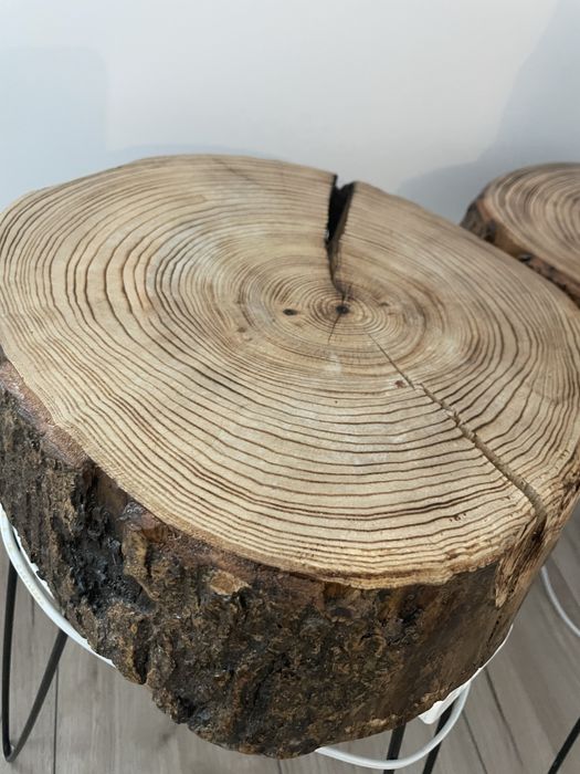 Stoliki nocne z litego drewna