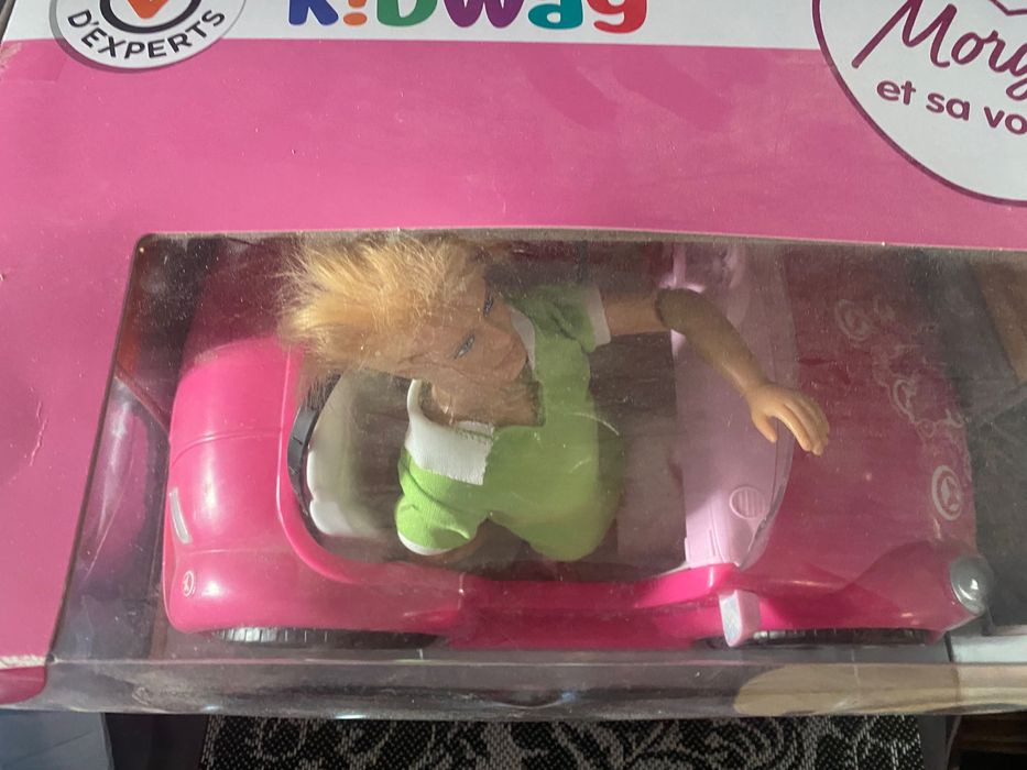 Машина барби в подарунок Кен