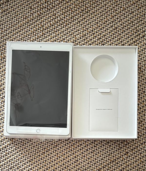 Ipad 7 geração 10.2 com caixa/ plástico original
