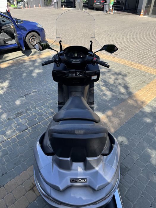 Suzuki skywave Limited 400 2015