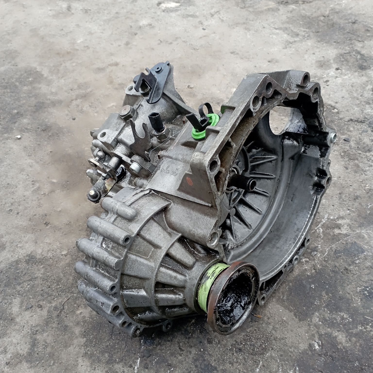 КПП коробка передач 1.4-1.6  Seat, VW Golf 4 Octavia tour Audi A3