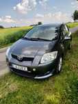 Toyota.    Auris