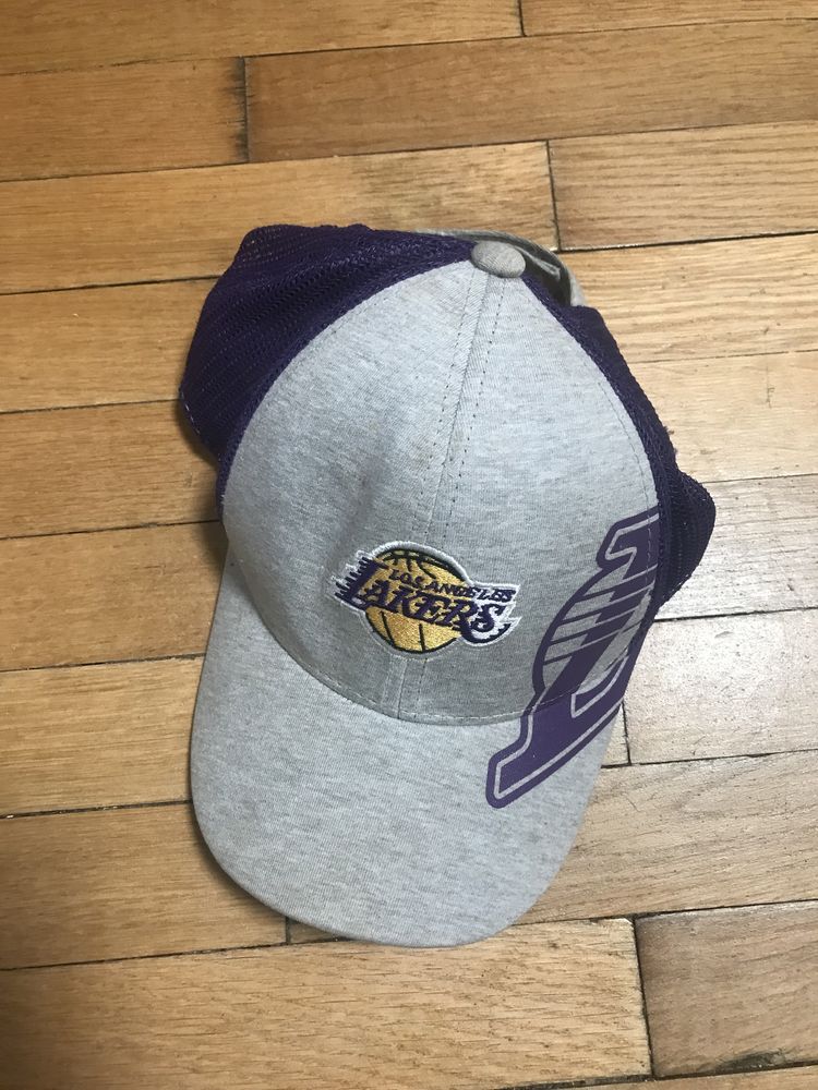 Капка Lakers