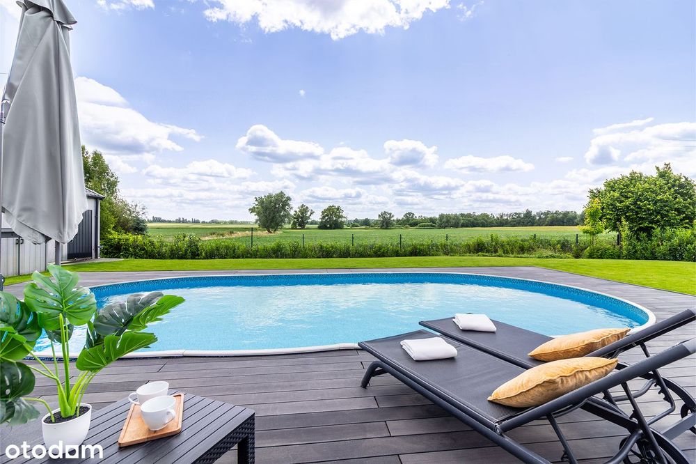 Nowoczesny dom parterowy jednorodzinny z basenem 22 km od Wrocławia
