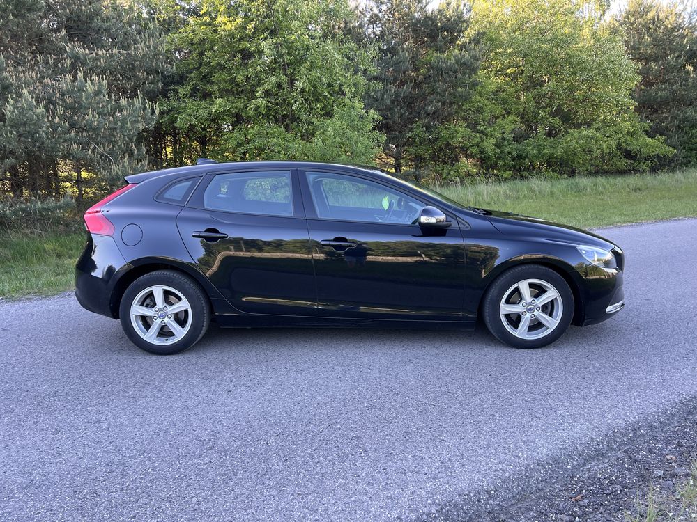 Volvo V40 1.6d 115 km D2 Stan BDB Serwis 2014r