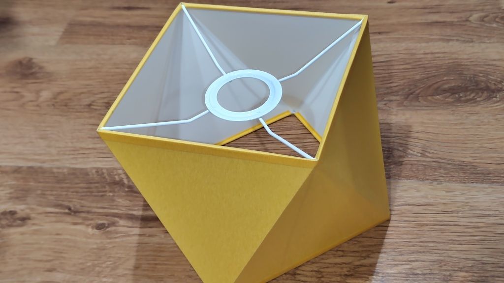 Abażur klosz piramida diament żółty e27  e14 klosz