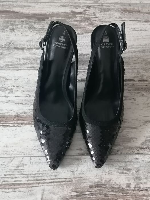 Туфлі з лелітками