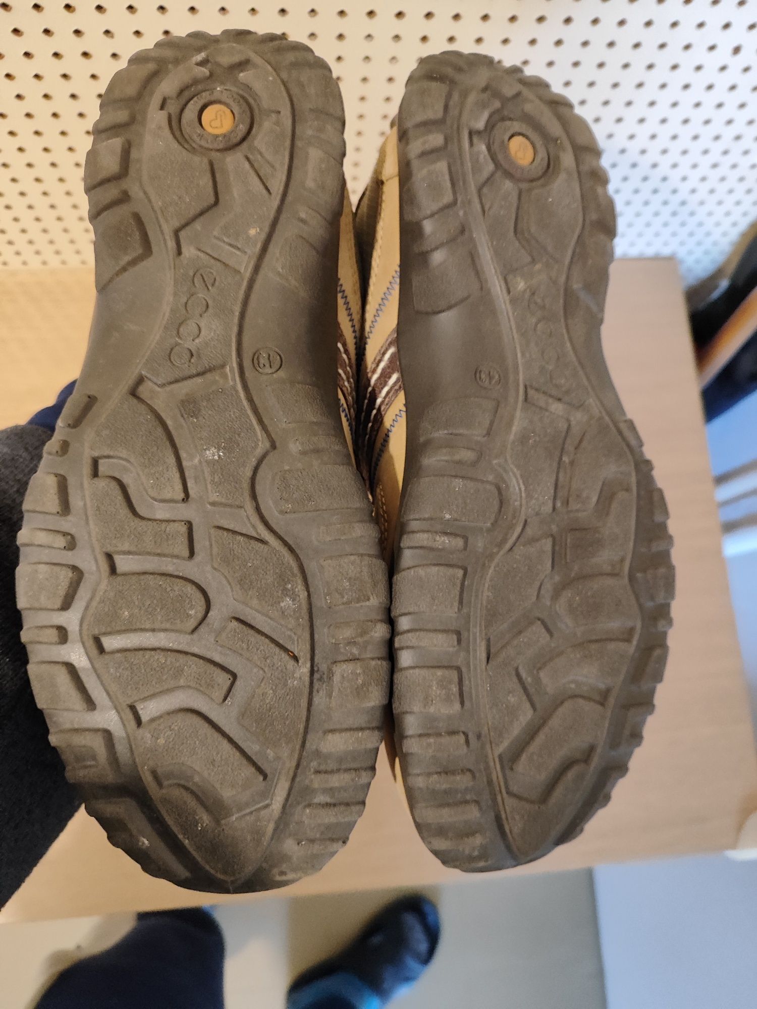 ECCO buty 43 skóra naturalna