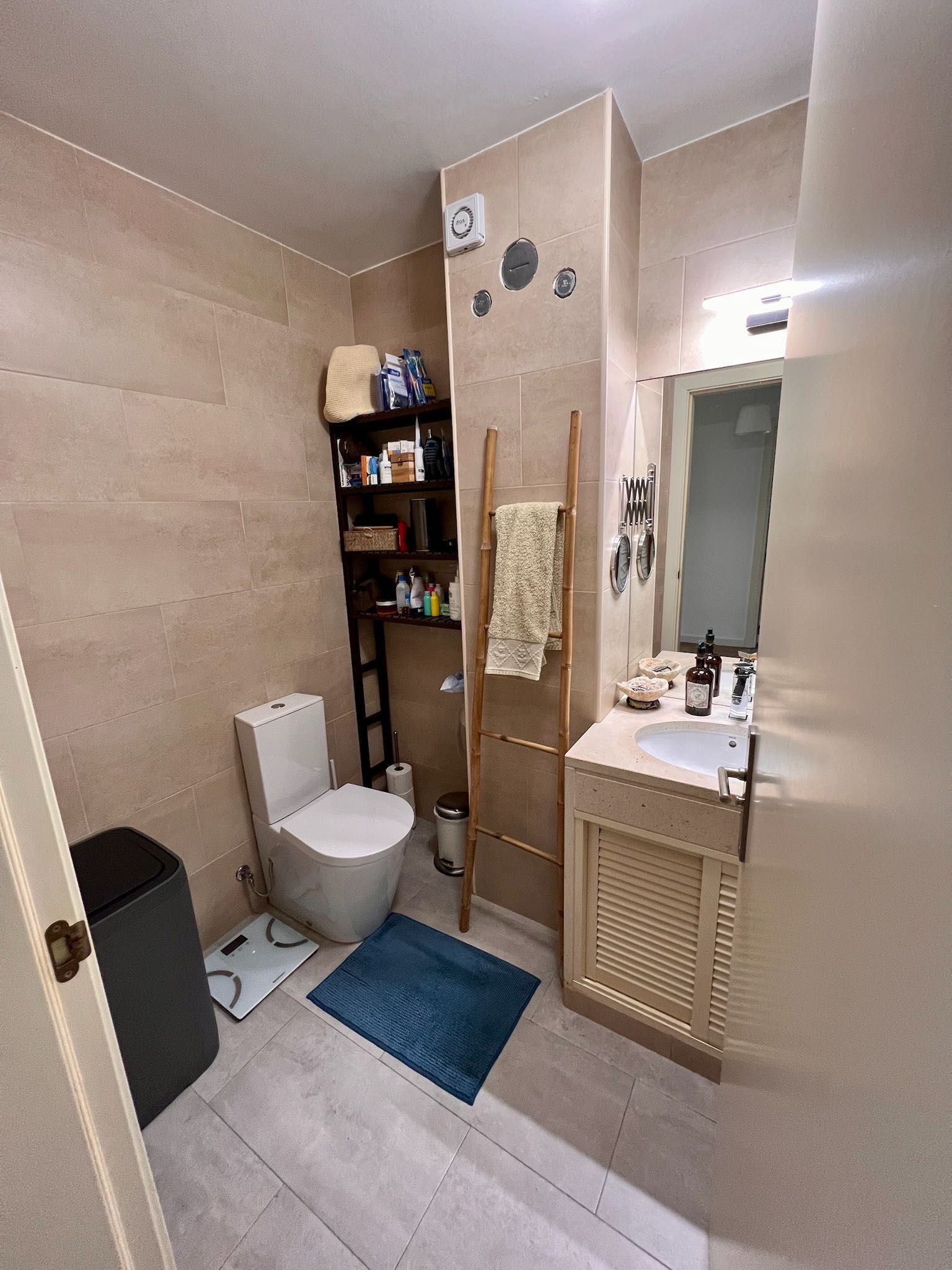 Apartamento T2, com jardins, na Herdade da Aroeira.