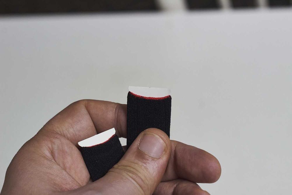 Gatilhos para jogos no telemovel – Tecido tactil para dois polegares