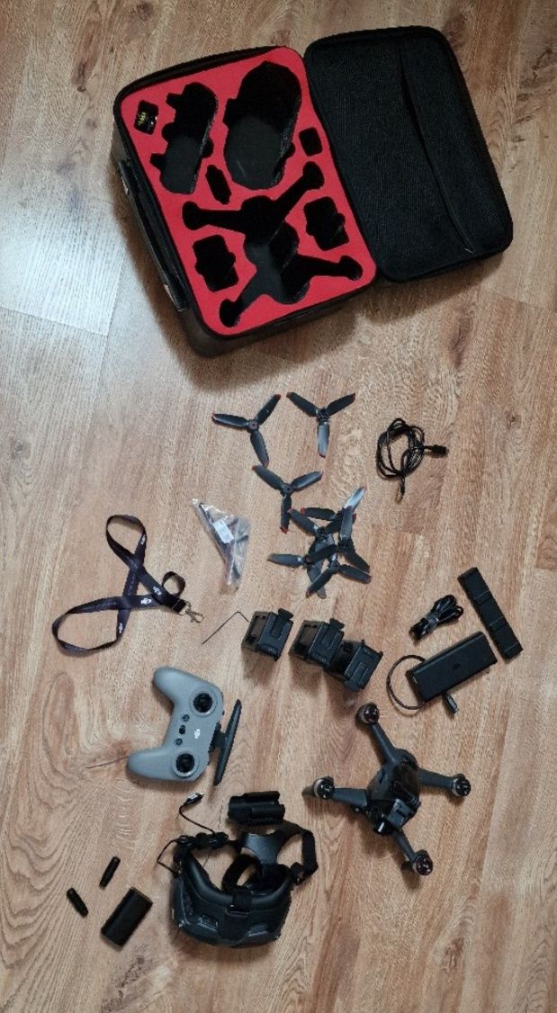 Dron dji fpv fly combo