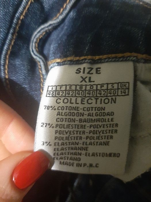 Продаються жіночі джинси