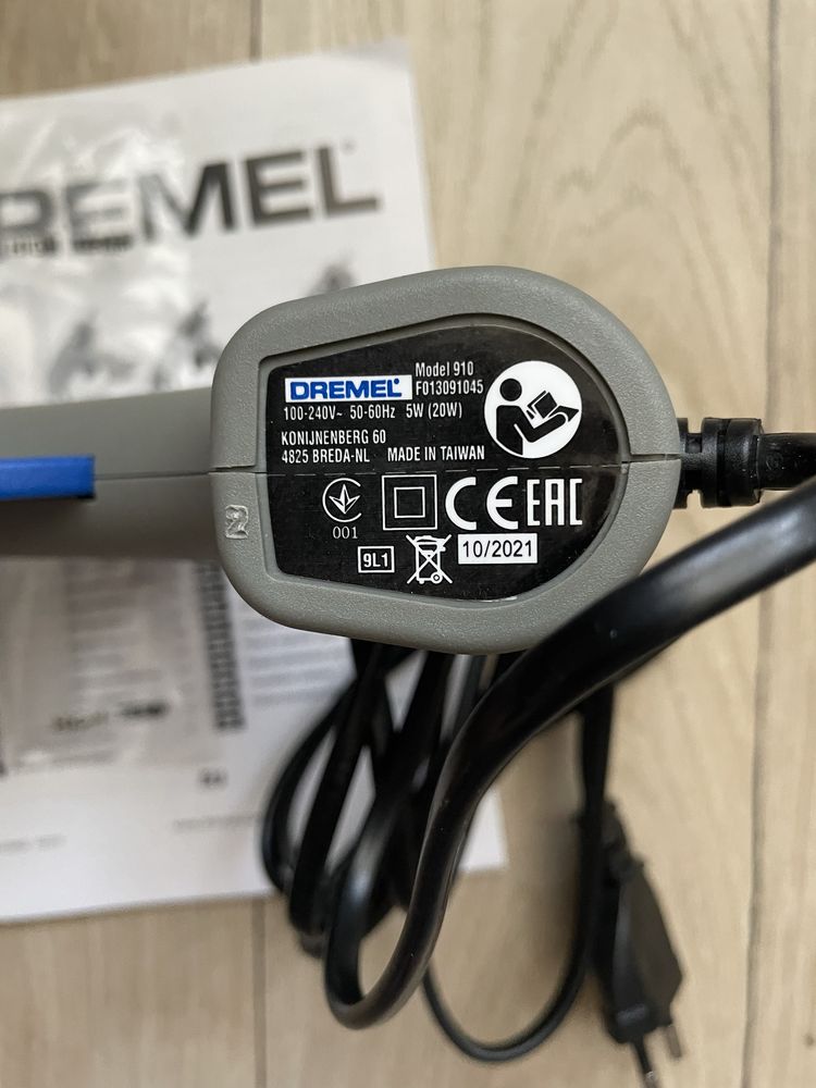 Клейовий пістолет Dremel 910