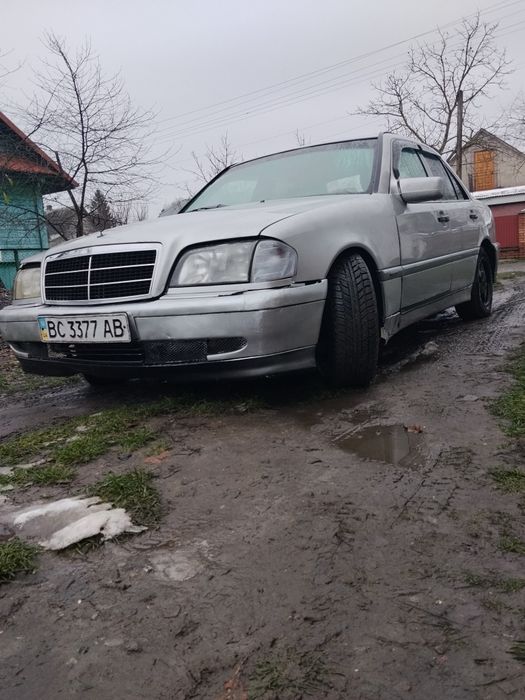 Продам мерседес 202 1.8 бенз