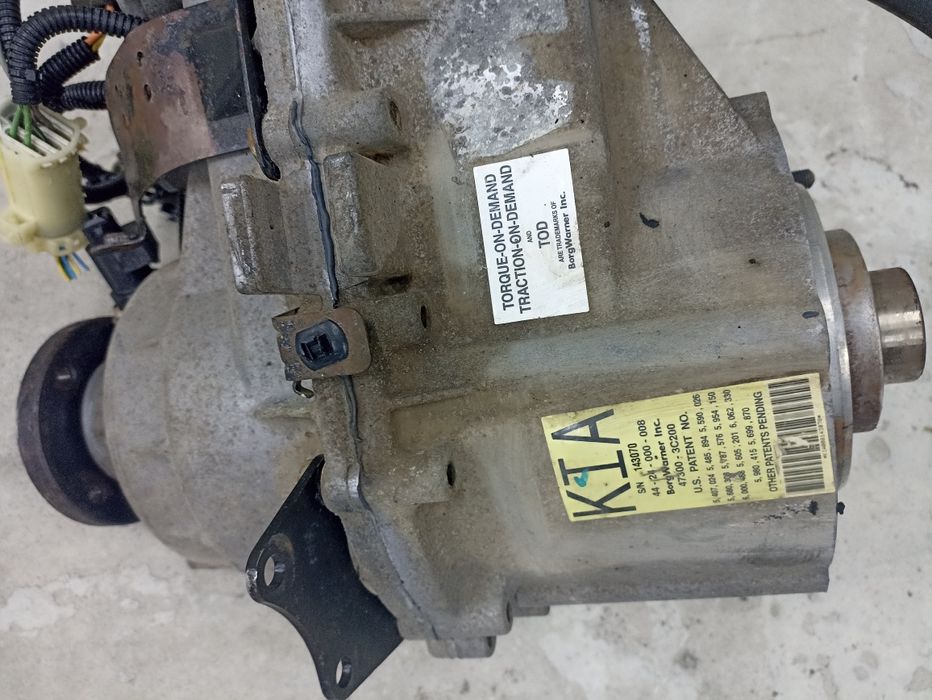 Роздатка 4c210  47300 49200 СRDI Kia Sorento diesel в хорошому стані