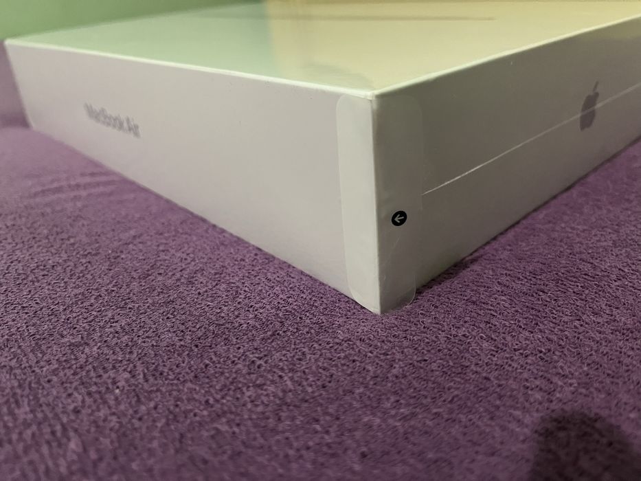 Ноутбук Apple MacBook Air M1 8/256 Silver