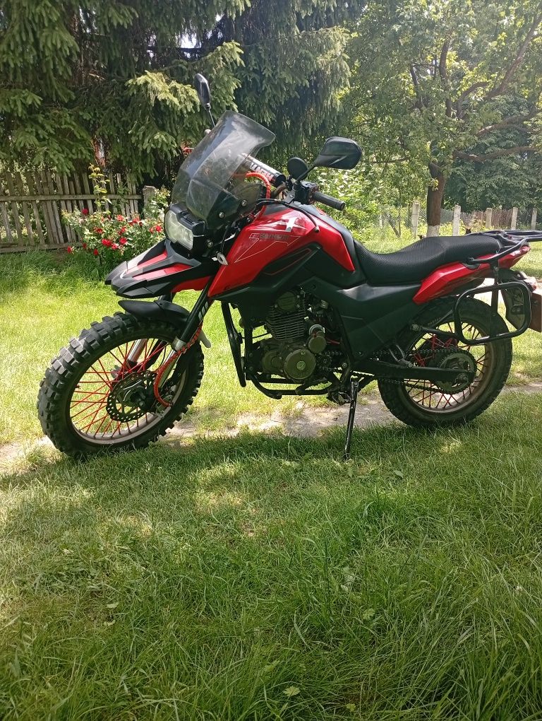 Продам мотоцикл марки шинерайSHINERAY