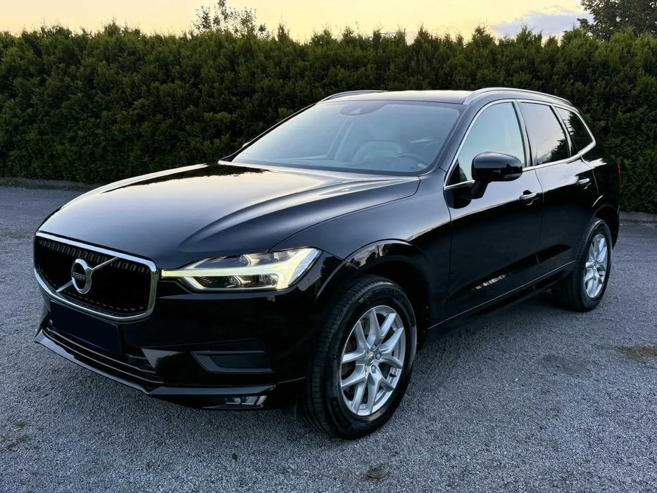 Volvo XC 60 D4 AWD Momentum      2018