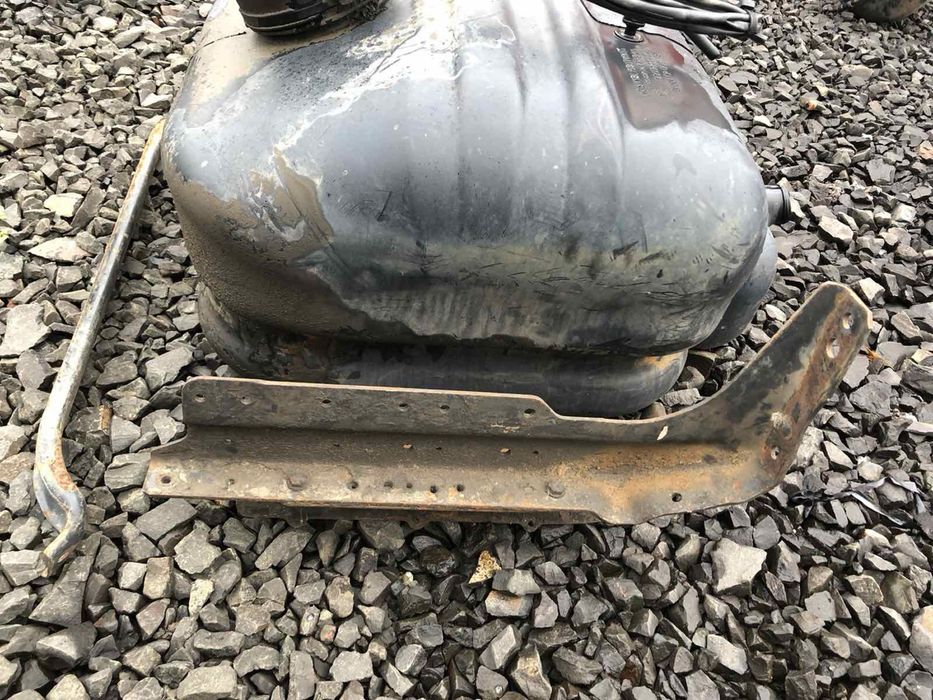 Бак Атего з кріпленням 100л Бак паливний Mercedes Atego 815, 817, 917