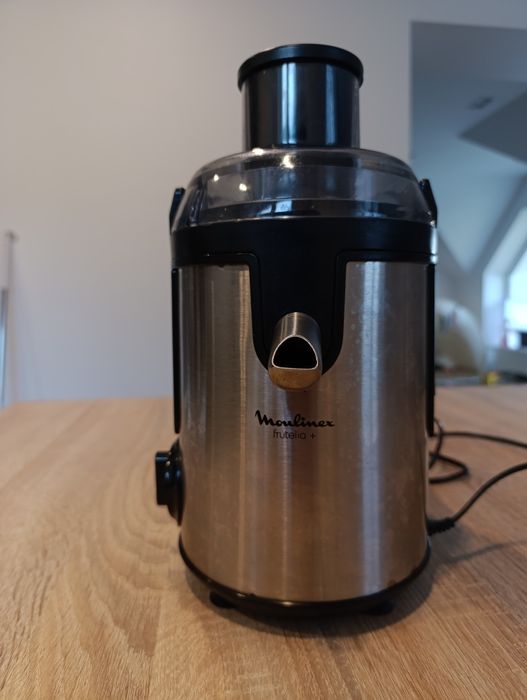 Соковижималка (соковичавниця) відцентрова Moulinex Frutelia