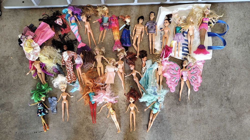 Lalki Barbie ok 30 sztuk