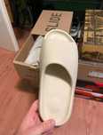 Bone\Yeezy Slide*adidas nowy UnisexTrampki.38