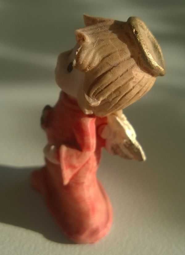 Figurki Aniołków Figurka Aniołek z magiczną różdżką czerwony 5cm