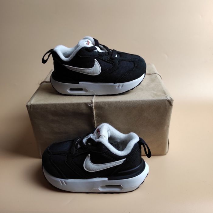 Кросівки найк Nike р.21  довжина устілки 13 см.