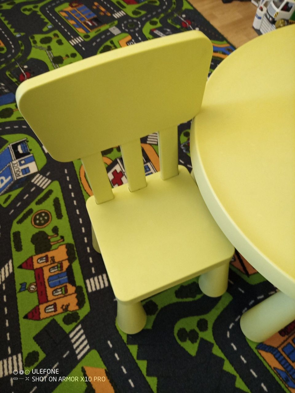 Stolik mammut okrągły zielony+ 2 krzesełka