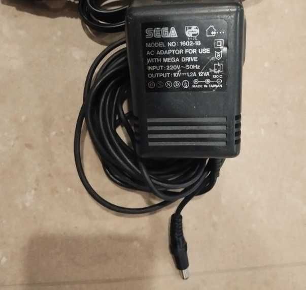 Sega Mega Drive I (modelo 1600-20)
