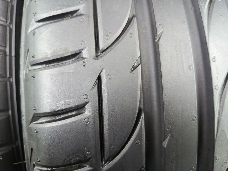 Sprzedam opony zdjęte z nowego samochodu 215/40 r17