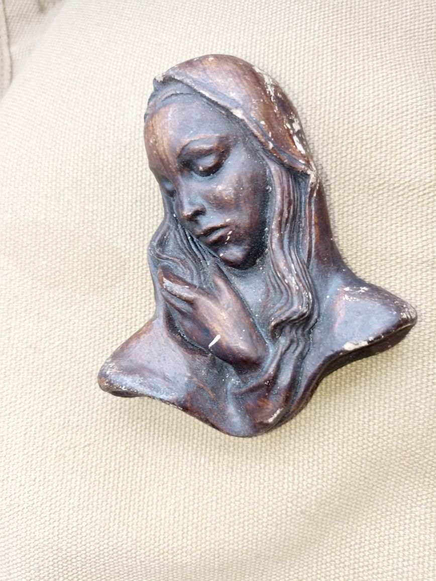 Figurka ceramiczna Maria matka boska najprawdopodobniej lata sześćdzie