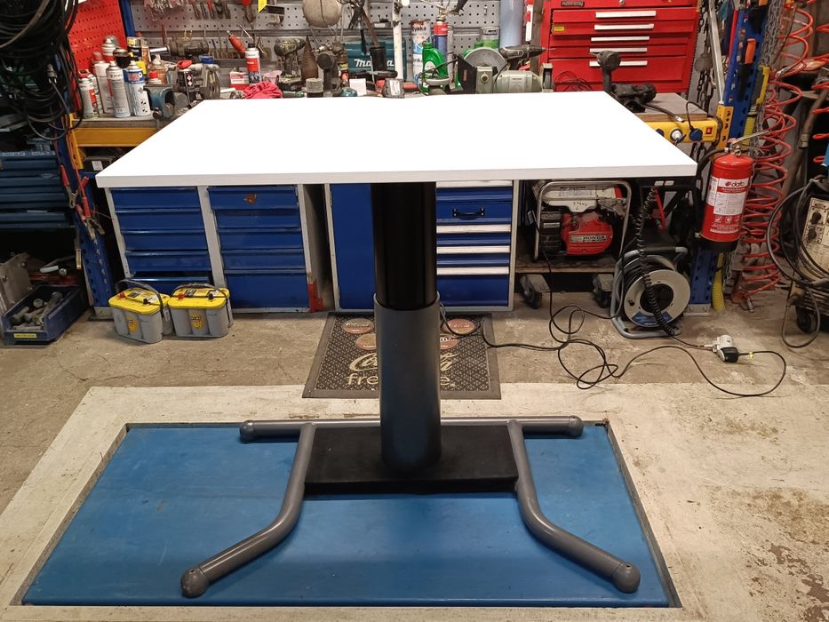 Stół ,biurko elektryczne regulowana wysokość