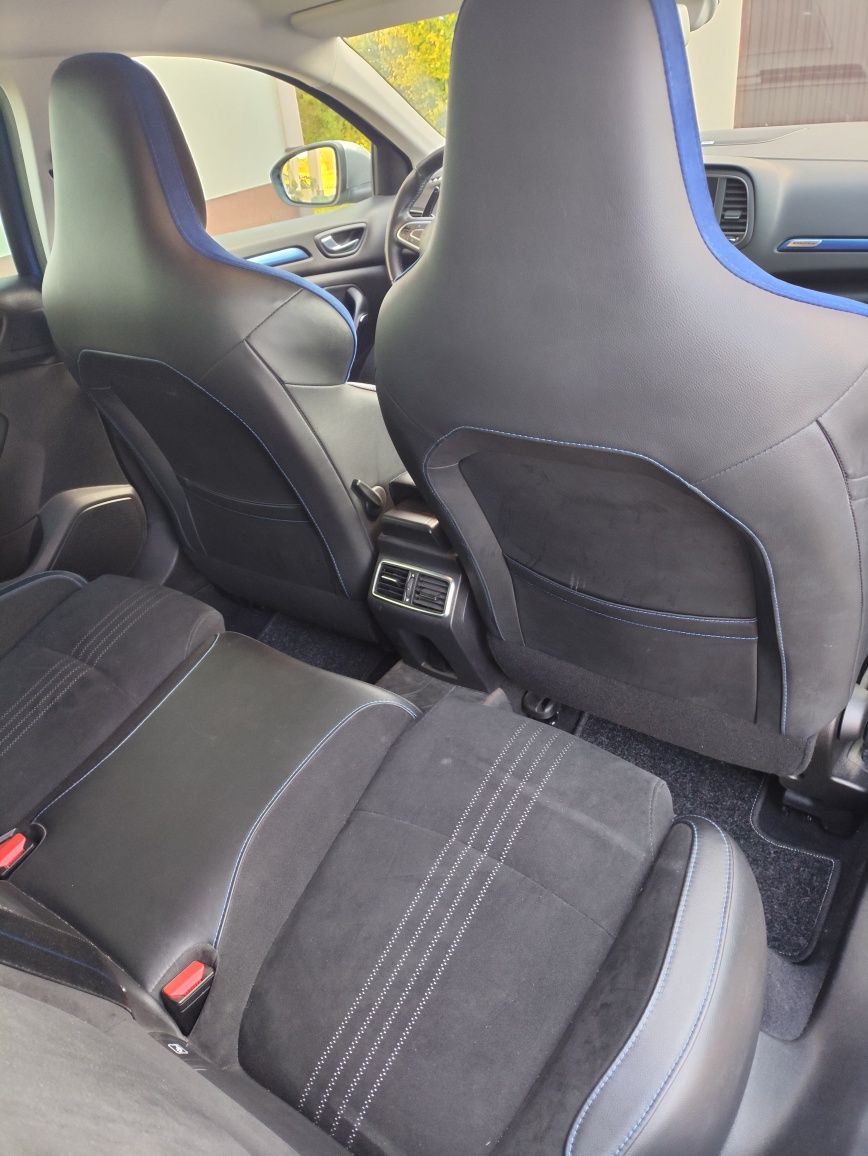 Renault Megane IV GT 1.6 205 koni