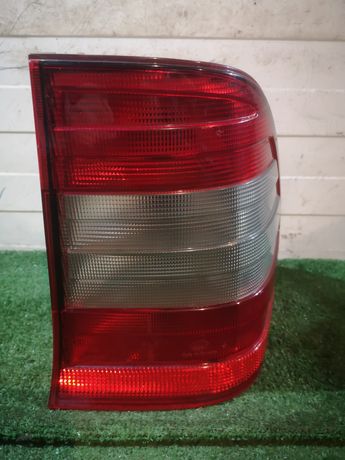 Mercedes benz W 202 kombi lampa